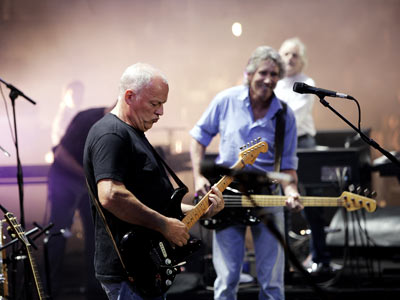 David Gilmour(Front), Roger Waters(Center) and Richard Wright(Foreground) in London circa 2006 