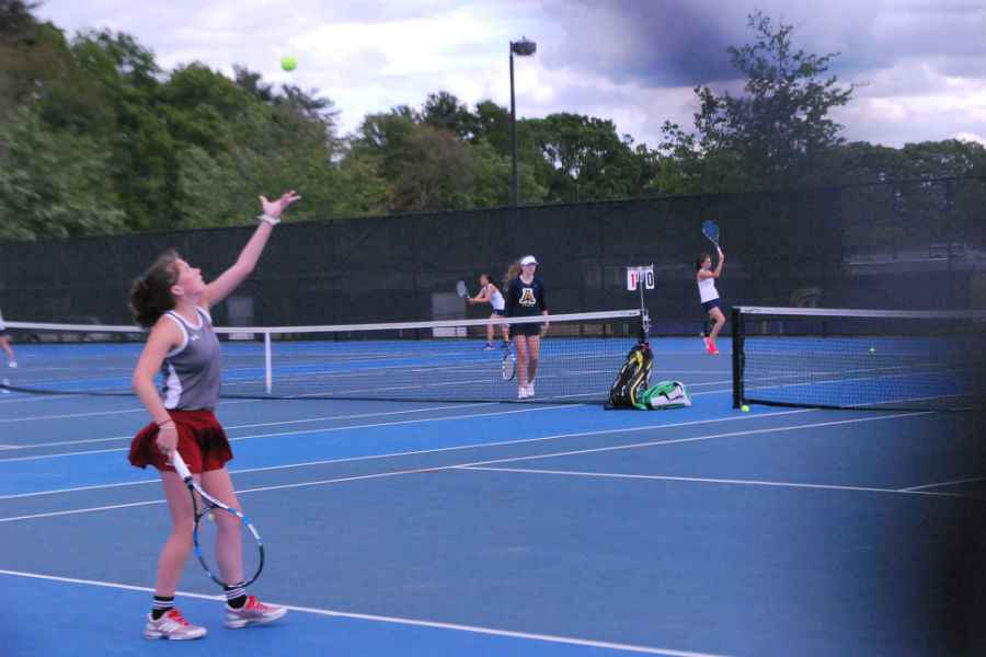Frehman Brooke Leonard serves
