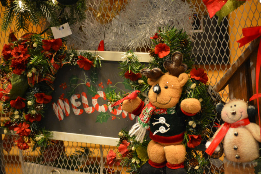 Welcome sign hanging at the main entrance of WA at STUCO's annual Holiday Bazaar. 