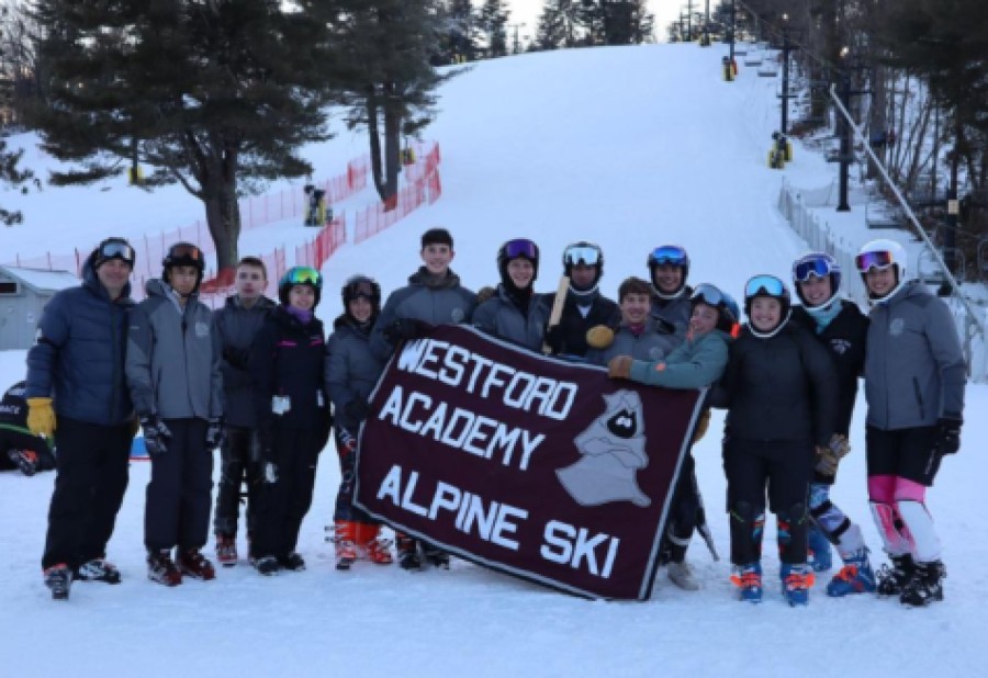 Westford+Academy+Alpine+Ski+poses+for+a+picture+after+winning+the+Boys+2022+DCL+title.