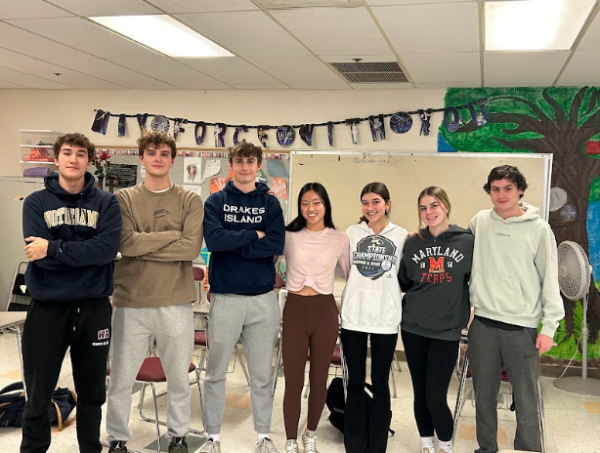 (From left to right) Senior captains Doug Caggiano, Chris Fahlman, Brendan Flaherty, Estella Cui, Eloise Andrews, Ellie Reuther, and Jeremiah Small are ready for the upcoming season.