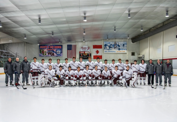 WA Boys' Hockey pose for a team picture.