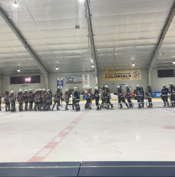 WA and AB shake hands after the scrimmage.