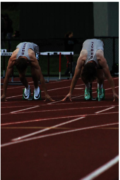 Buonacore (left) positions himself as he prepares to run.
Provided by: Vinny Buonacore